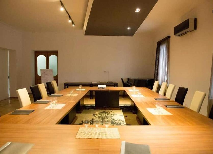 Ruang konferensi Foto