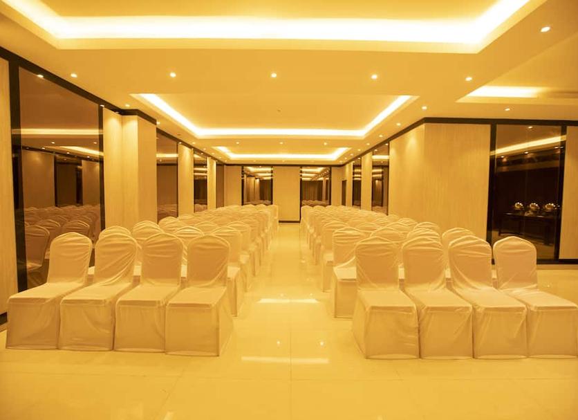 Ruang konferensi Foto