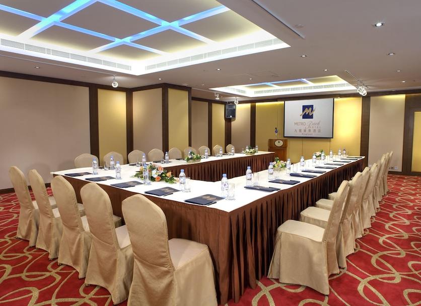 Ruang konferensi Foto