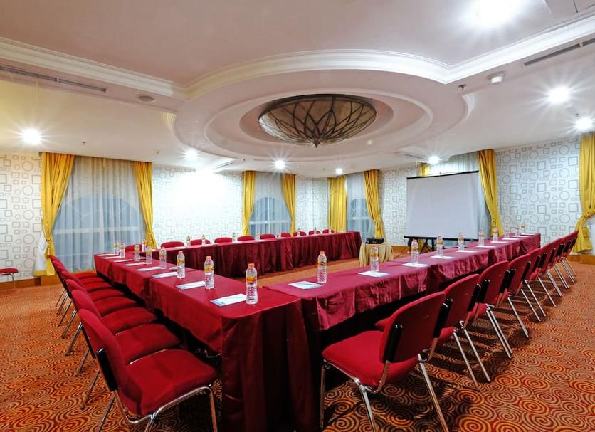 Ruang konferensi Foto