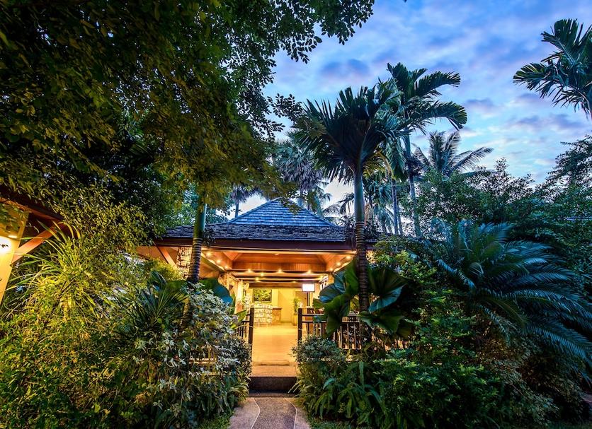 Pemandangan luar Foto