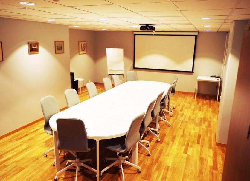 Ruang konferensi Foto