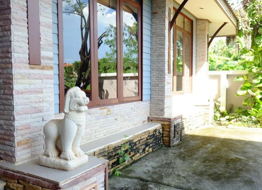 Pemandangan luar Foto