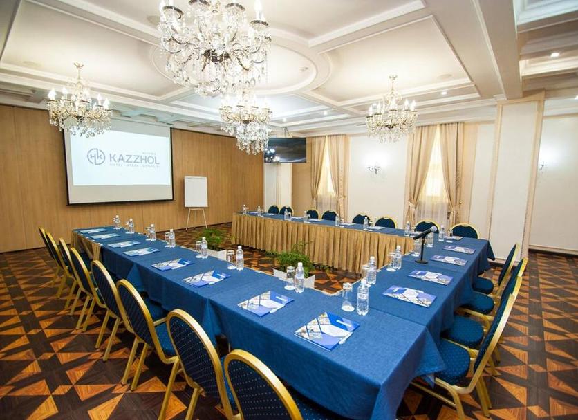 Ruang konferensi Foto