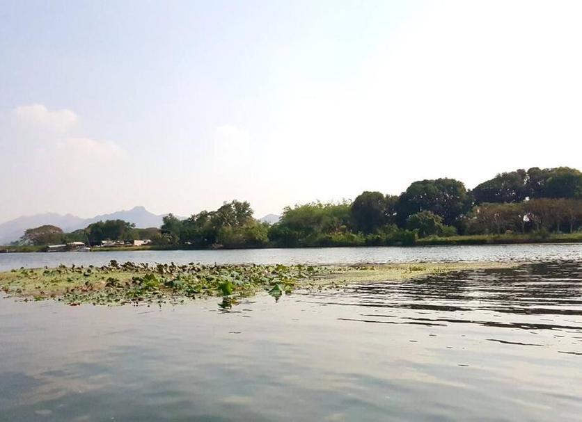 Pemandangan luar Foto