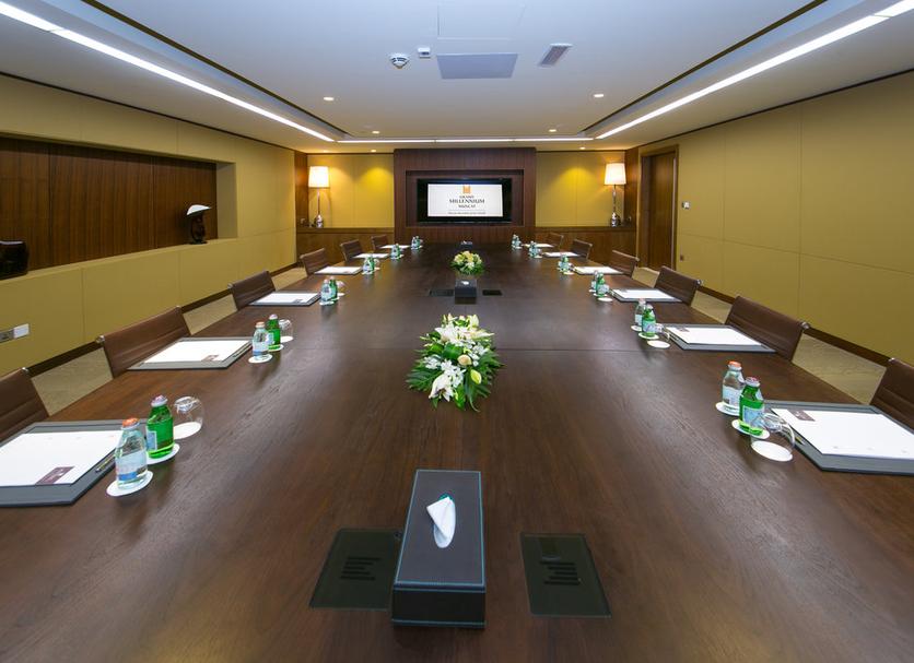 Ruang konferensi Foto