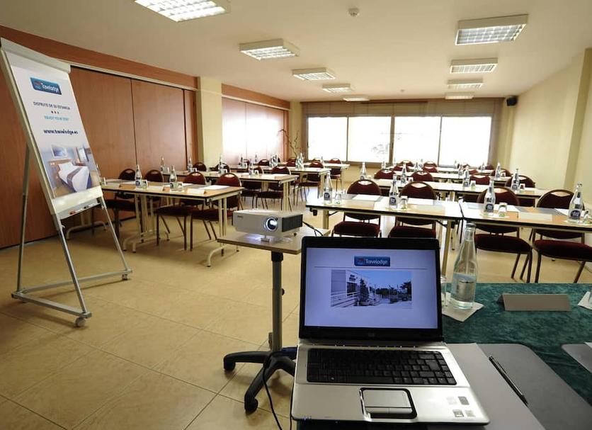 Ruang konferensi Foto