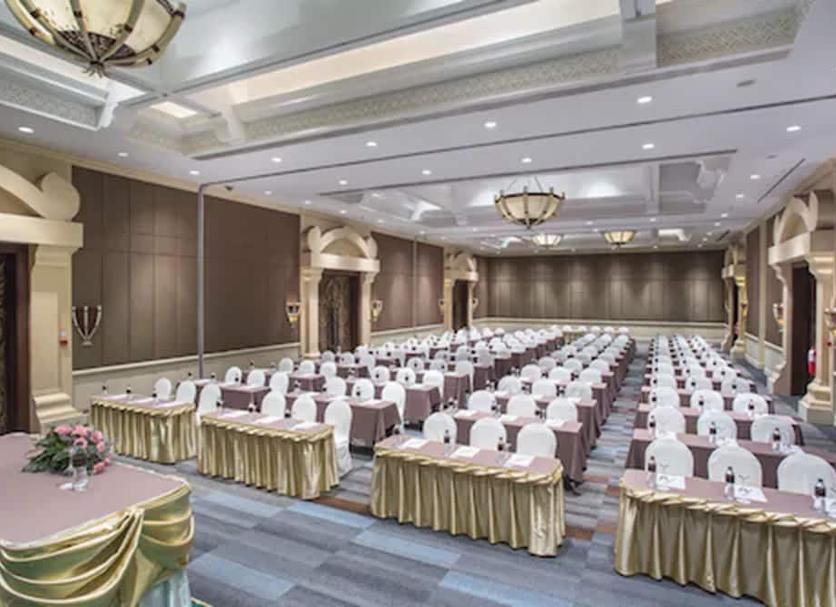 Ruang konferensi Foto