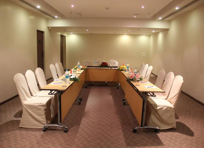 Ruang konferensi Foto