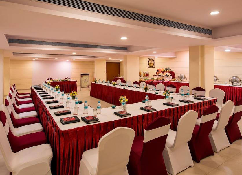 Ruang konferensi Foto