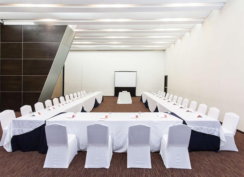 Ruang konferensi Foto