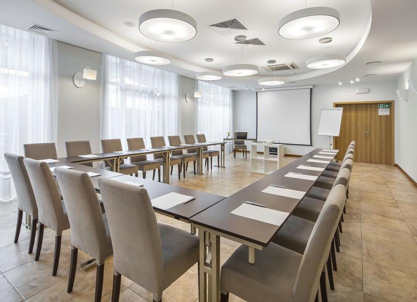 Ruang konferensi Foto