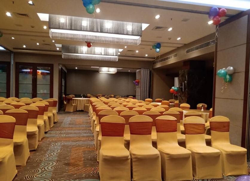 Ruang konferensi Foto