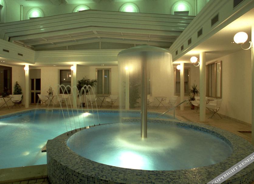 Kolam Foto