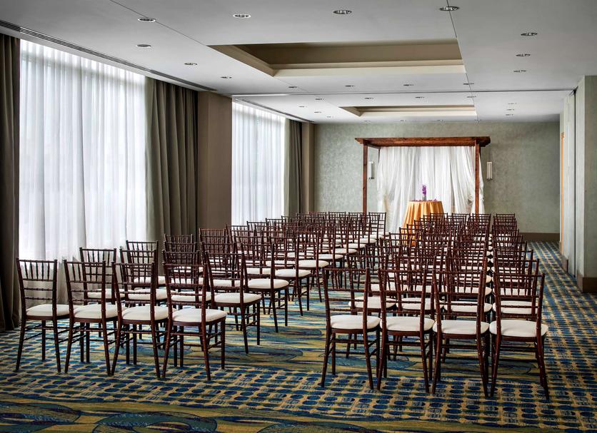 Ruang konferensi Foto