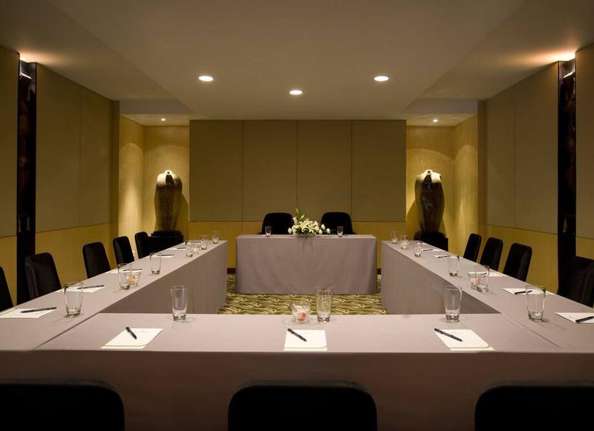 Ruang konferensi Foto
