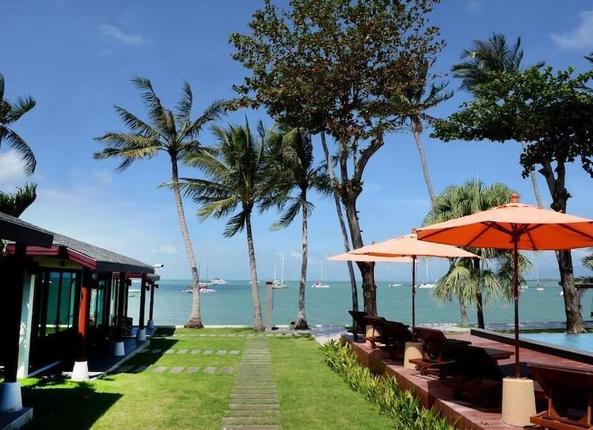 Pemandangan luar Foto