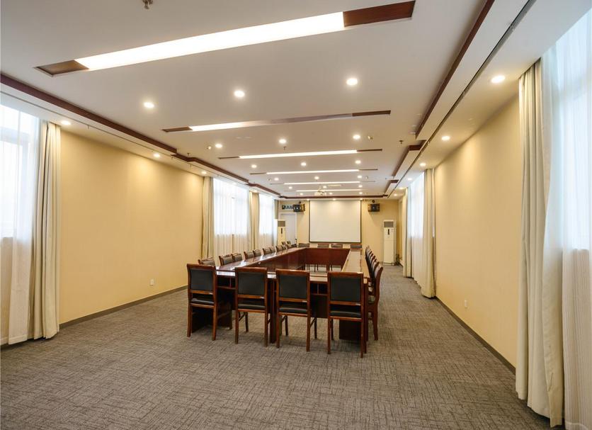 Ruang konferensi Foto