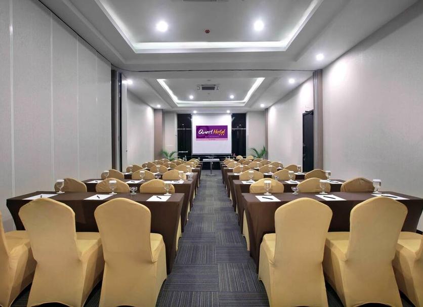 Ruang konferensi Foto