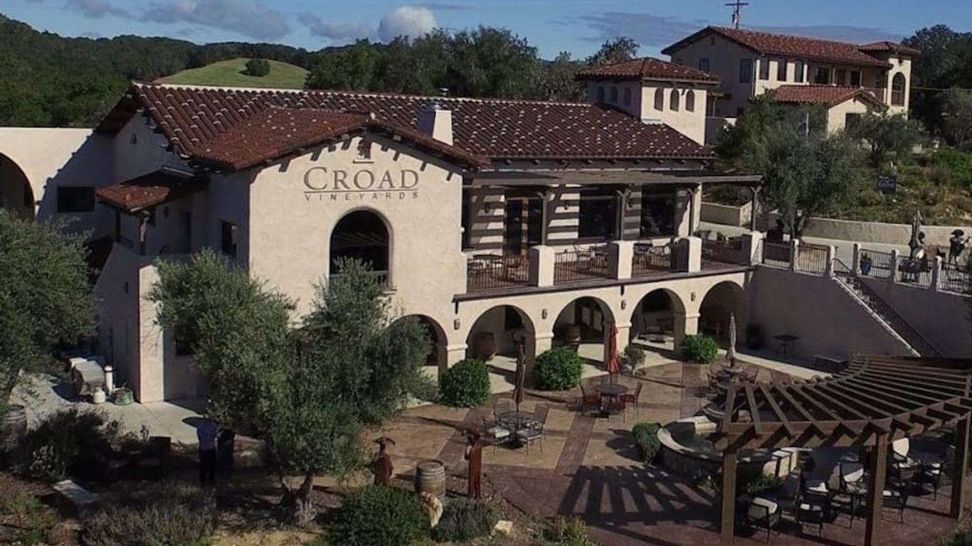 The Inn at Croad Vineyards