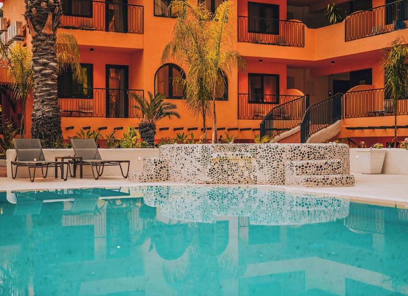 Kolam Foto