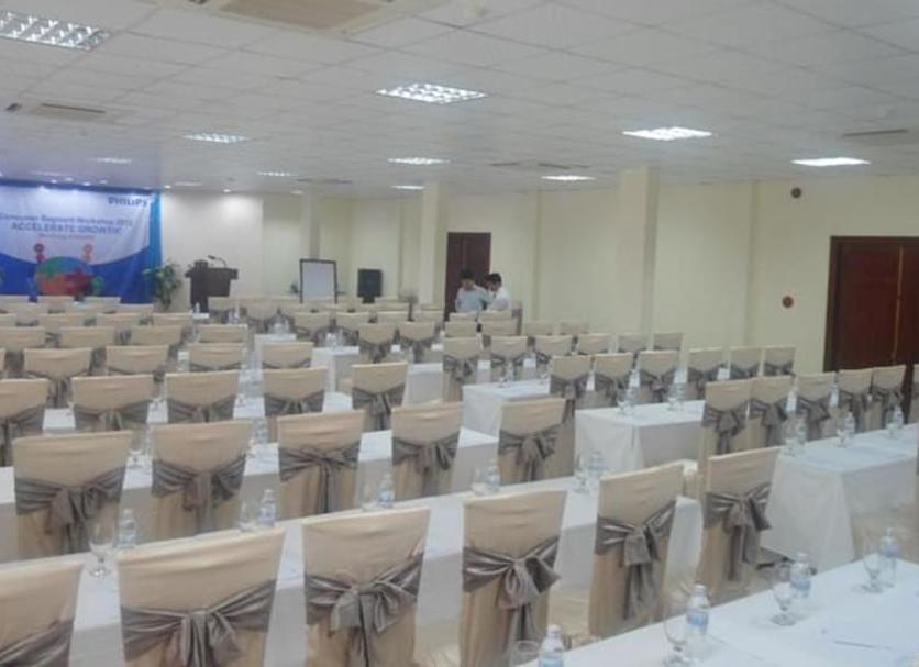 Ruang konferensi Foto