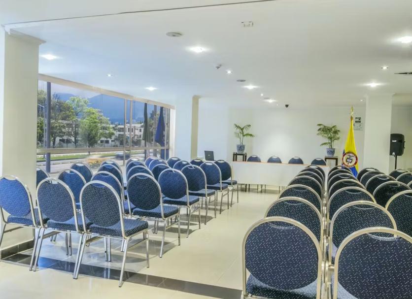 Ruang konferensi Foto