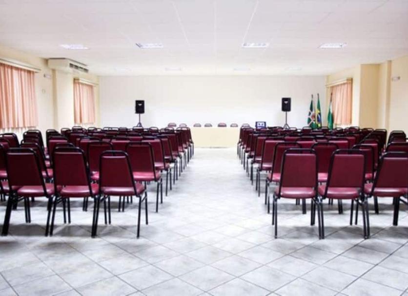 Ruang konferensi Foto