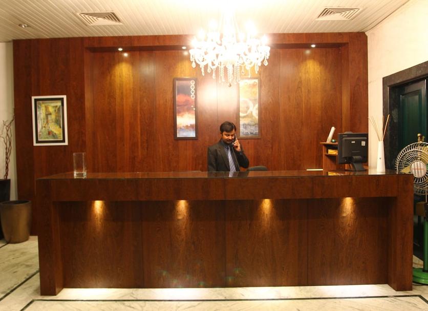 Resepsionis Foto