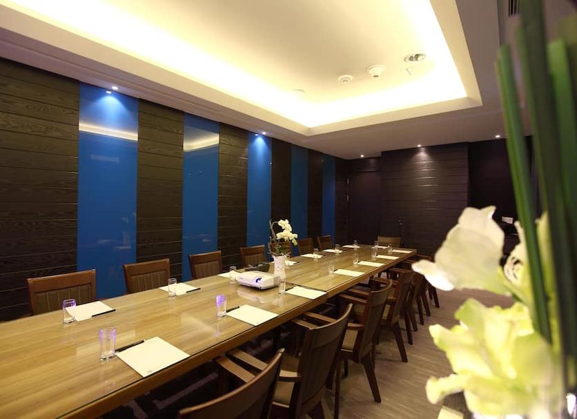 Ruang konferensi Foto