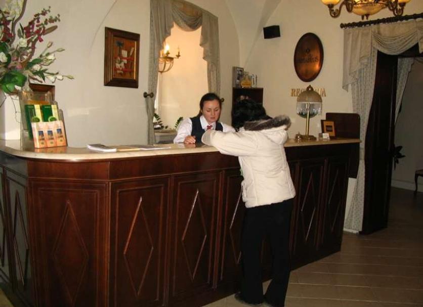 Resepsionis Foto