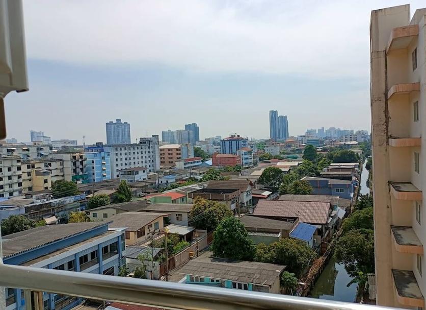 Pemandangan luar Foto