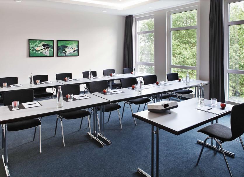 Ruang konferensi Foto