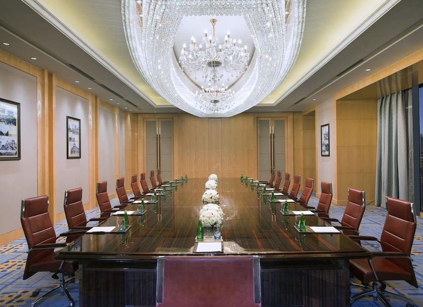 Ruang konferensi Foto