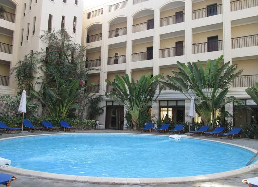 Kolam Foto