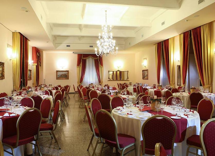 Aula serbaguna Foto