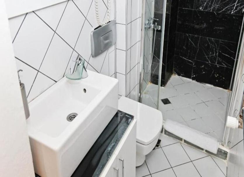 Kamar Mandi Foto