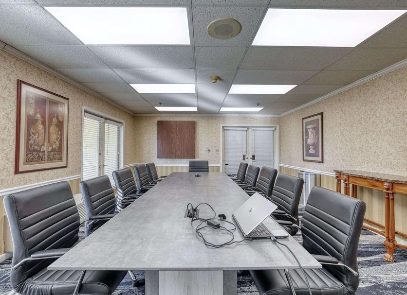 Ruang konferensi Foto