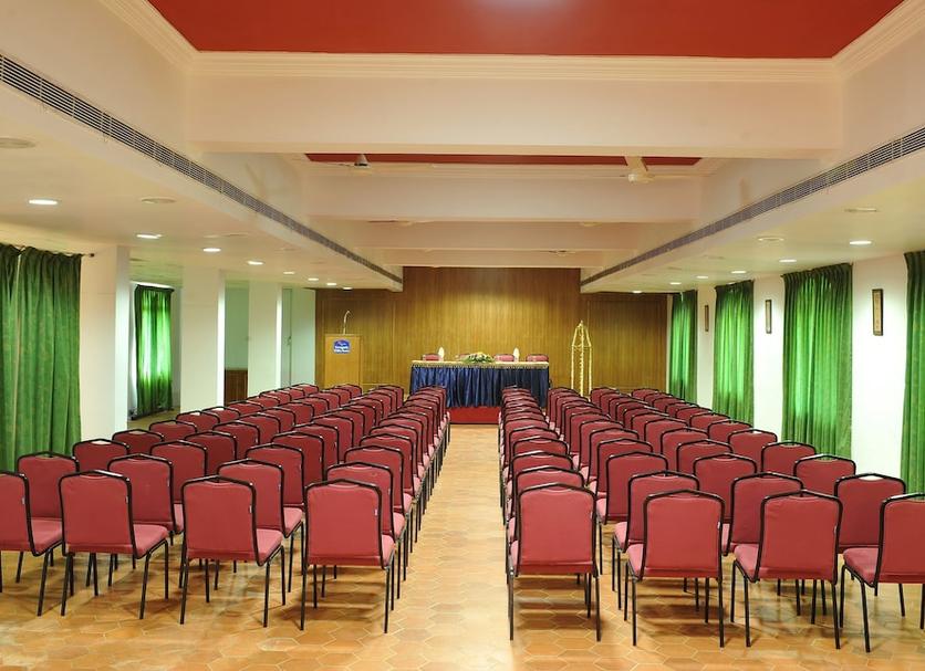 Ruang konferensi Foto