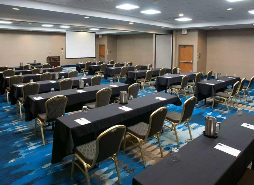 Ruang konferensi Foto
