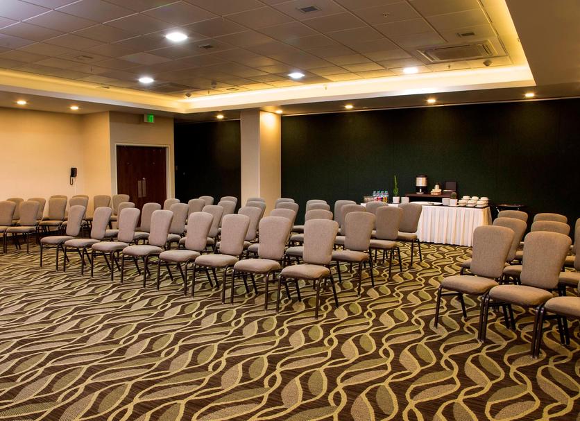 Ruang konferensi Foto