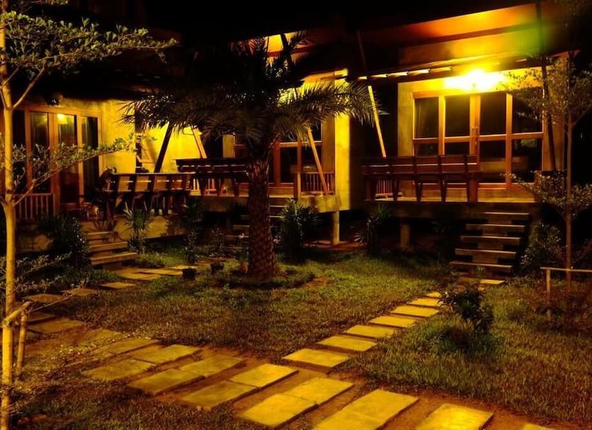 Pemandangan luar Foto