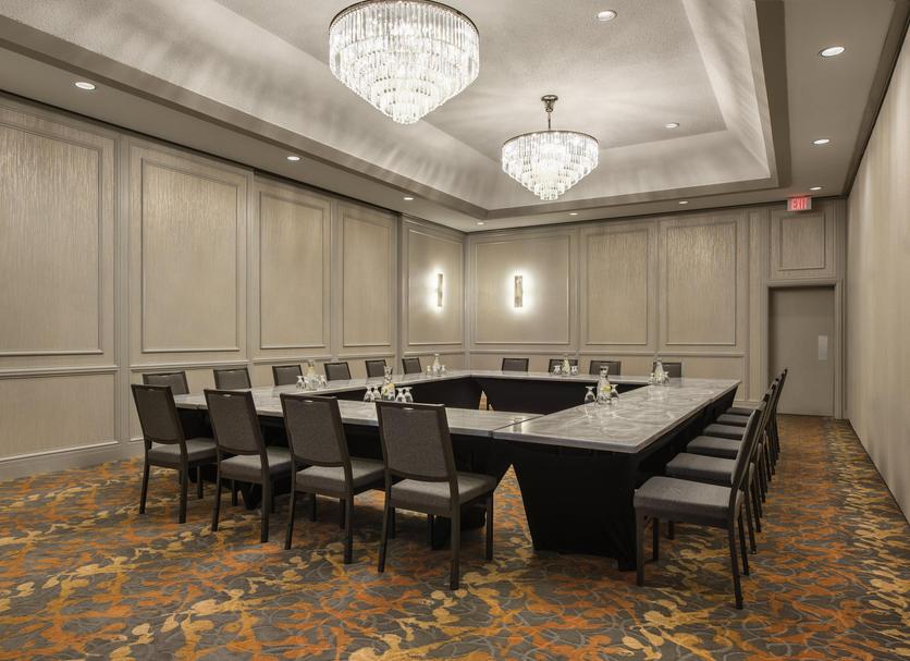 Ruang konferensi Foto
