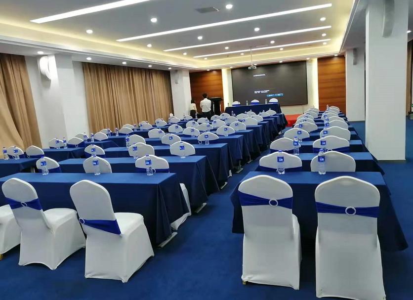 Ruang konferensi Foto