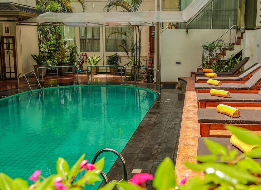 Kolam Foto