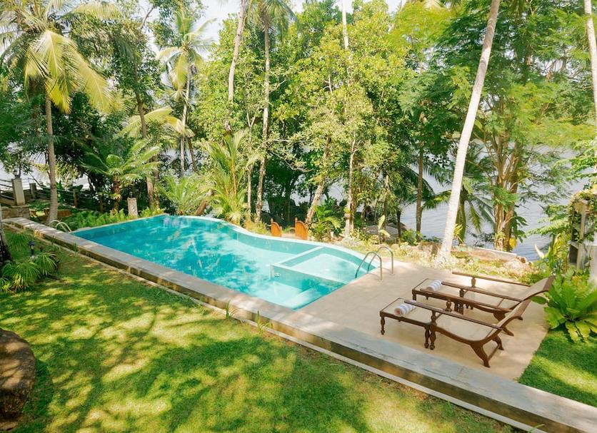Kolam Foto