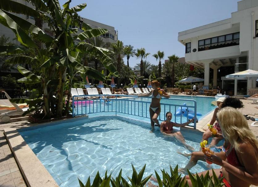 Kolam Foto