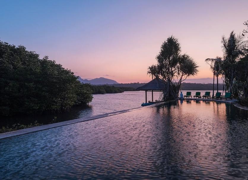 Pemandangan luar Foto