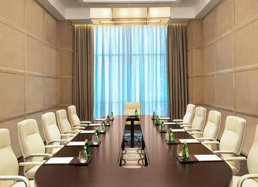 Ruang konferensi Foto