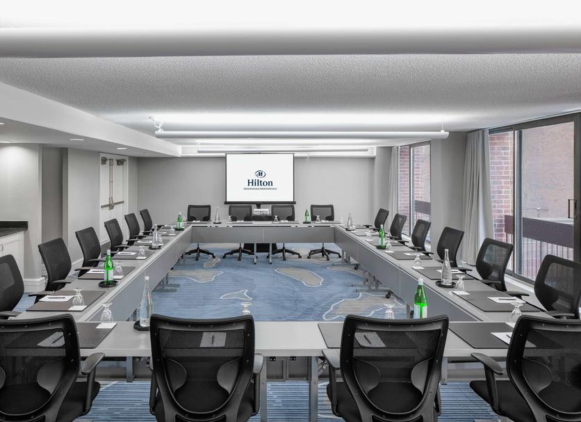 Ruang konferensi Foto